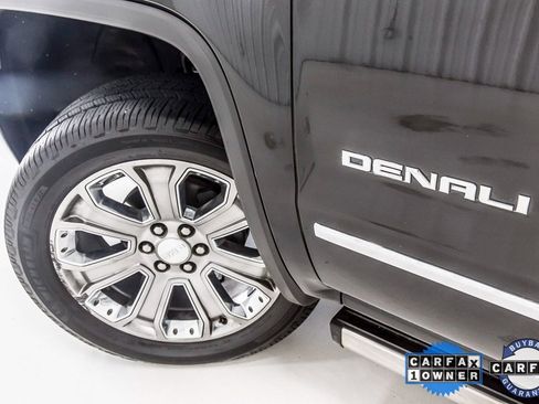 Used 2018 GMC Sierra 1500 Denali w/ Denali Ultimate Package image 14