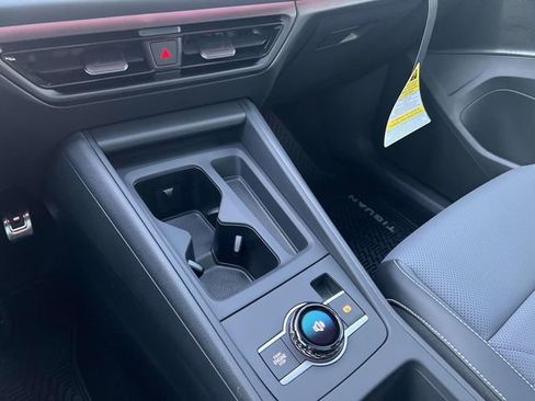 New 2026 Volkswagen Tiguan SE R-Line image 21