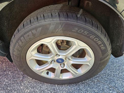 Used 2018 Ford EcoSport SE FWD image 8