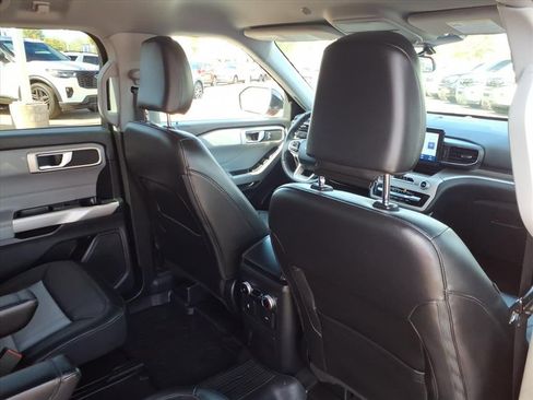 Certified 2023 Ford Explorer XLT w/ Equipment Group 202A image 13
