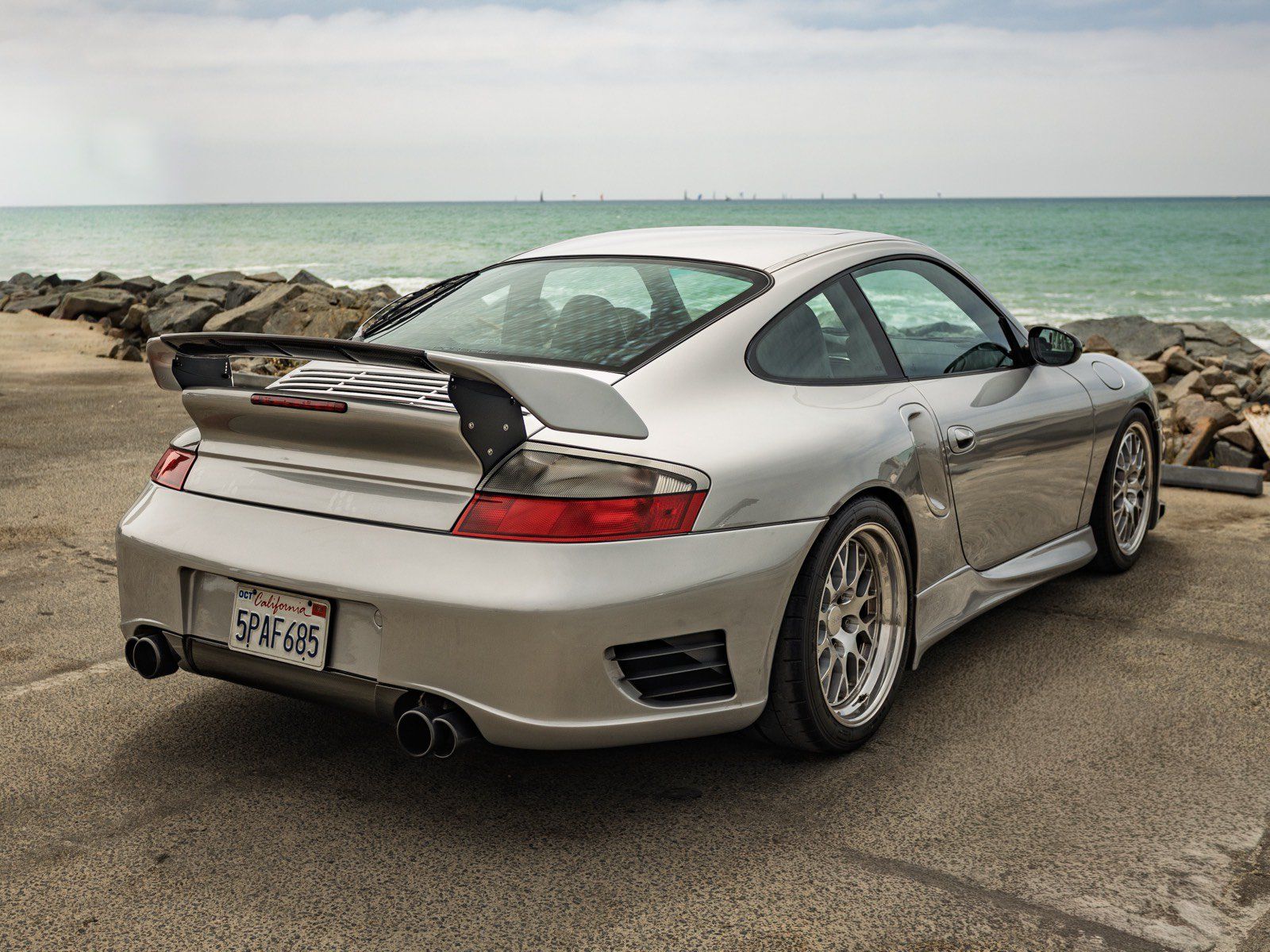 Used 2001 Porsche 911 Turbo AWD/4WD image 5
