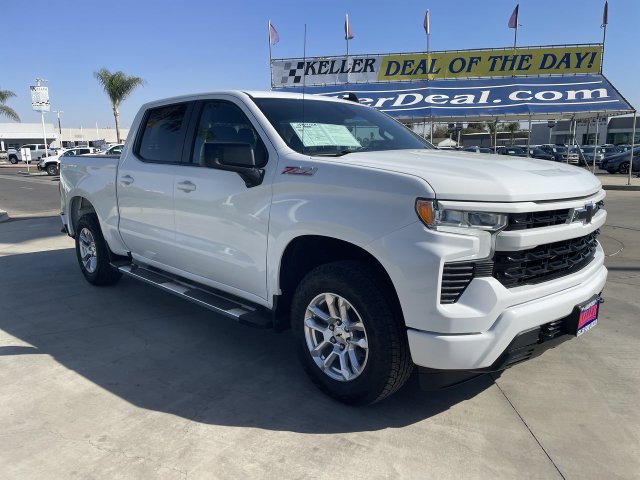 Used 2024 Chevrolet Silverado 1500 RST w/ Z71 Off-Road Package AWD/4WD image 2