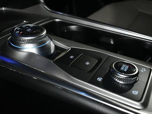 Used 2020 Ford Explorer Limited w/ Class III Trailer Tow Package image 39