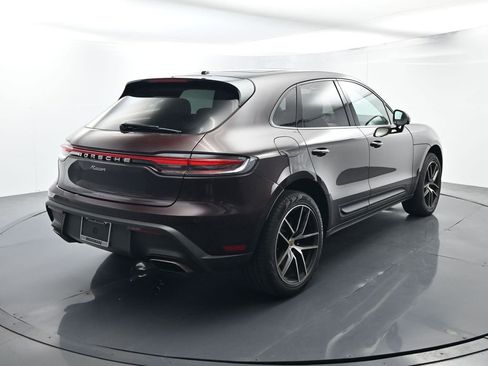 Certified 2025 Porsche Macan AWD/4WD image 14