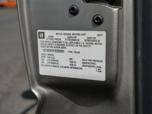 Used 2001 GMC Sierra 3500 4x4 Extended Cab image 36