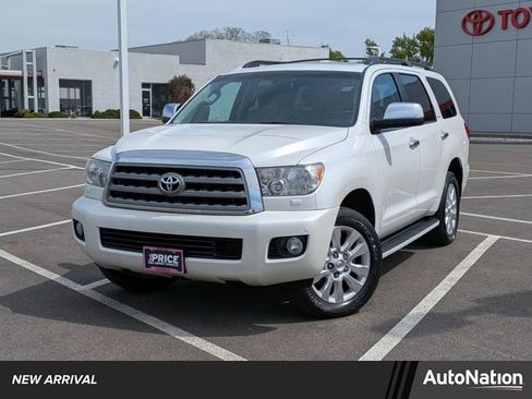 Used 2014 Toyota Sequoia Platinum AWD/4WD image 1
