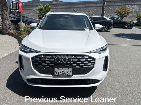 Used 2025 Audi Q5 Premium AWD/4WD image 2