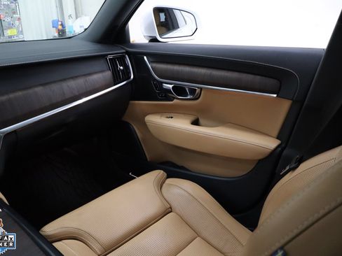 Used 2022 Volvo S90 B6 Inscription w/ Advanced Package AWD/4WD image 24