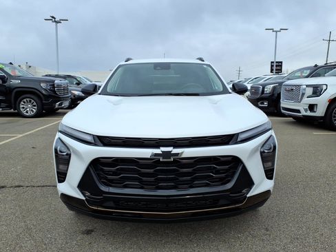 Certified 2024 Chevrolet Trax ACTIV image 2