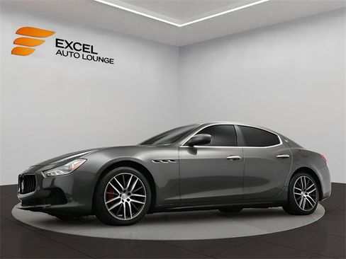 Used 2017 Maserati Ghibli image 31