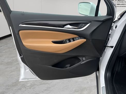 Used 2018 Buick Enclave Essence w/ Trailering Package image 23