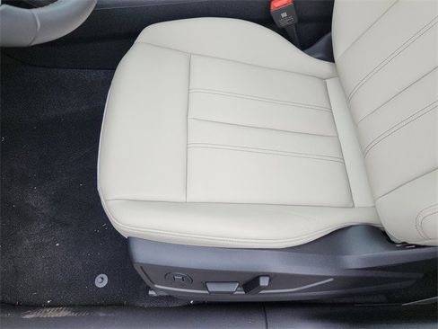 New 2025 Audi Q5 2.0T Premium Plus image 30