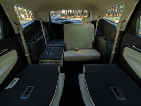 Used 2024 Buick Enclave Essence w/ Sport Touring Edition image 31