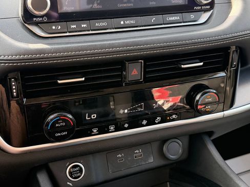Certified 2021 Nissan Rogue SV AWD/4WD image 22