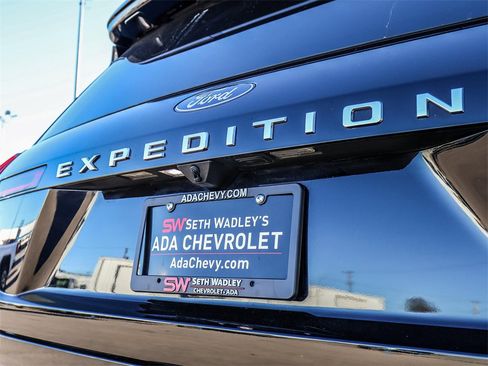 Used 2025 Ford Expedition Max King Ranch image 11