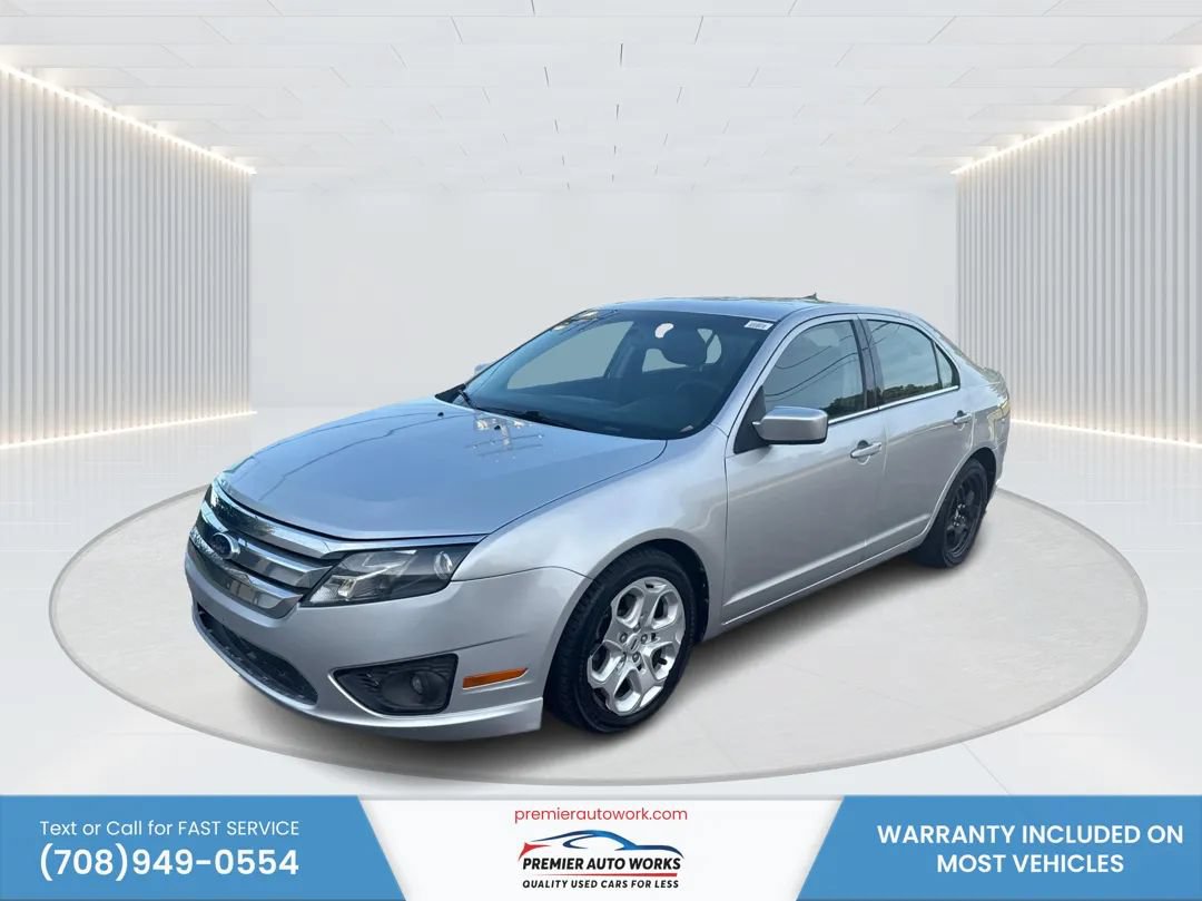 Used 2011 Ford Fusion SE FWD image 1