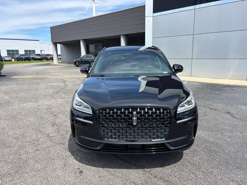 Certified 2023 Lincoln Corsair Reserve AWD/4WD image 2