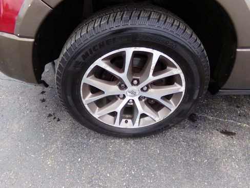 Used 2015 Ford Expedition EL King Ranch image 38