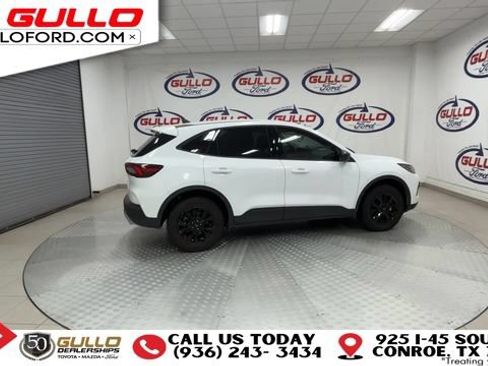 Certified 2025 Ford Escape Active w/ Tech Pack #1 AWD/4WD image 2