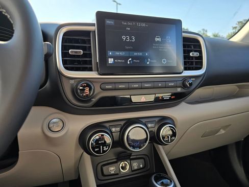 New 2026 Hyundai Venue SEL image 24