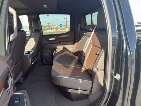 New 2026 GMC Sierra 1500 Denali w/ Denali Reserve Package AWD/4WD image 13