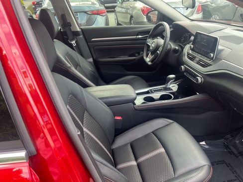 Certified 2023 Nissan Altima 2.5 SR FWD image 19