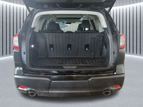 Certified 2025 Subaru Ascent Bronze Edition w/ Popular Package #2 image 10