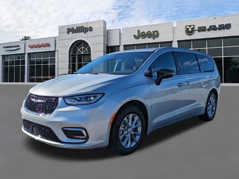 New 2026 Chrysler Pacifica Select FWD image 7