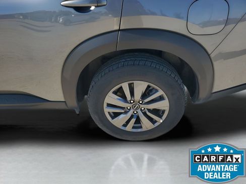 Used 2025 Nissan Pathfinder SV image 22