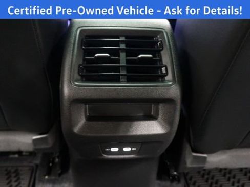 Certified 2025 Volkswagen Tiguan SE w/ Panoramic Sunroof Package image 39