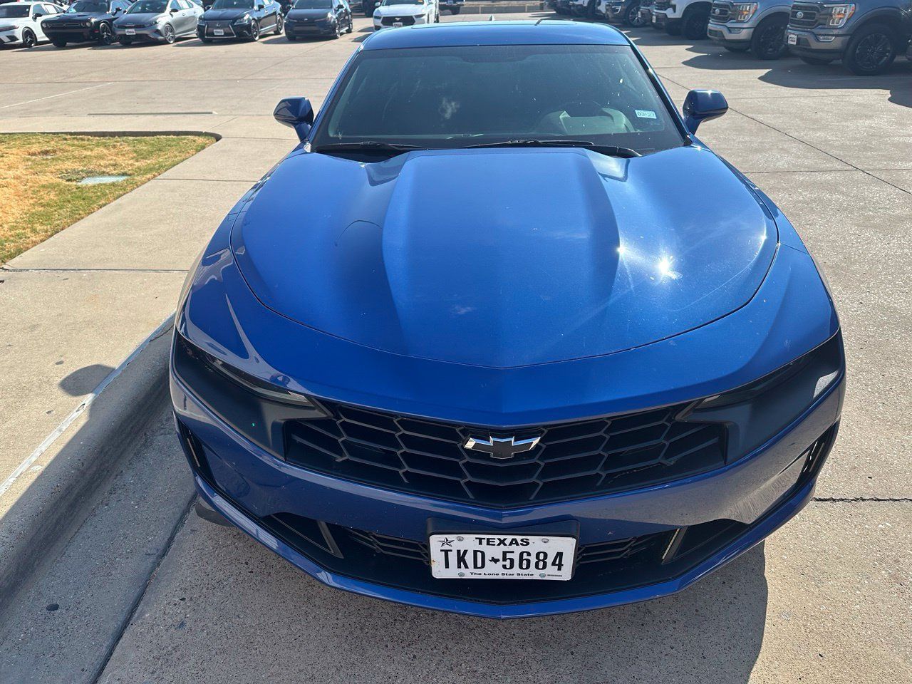 Used 2019 Chevrolet Camaro LT RWD image 2