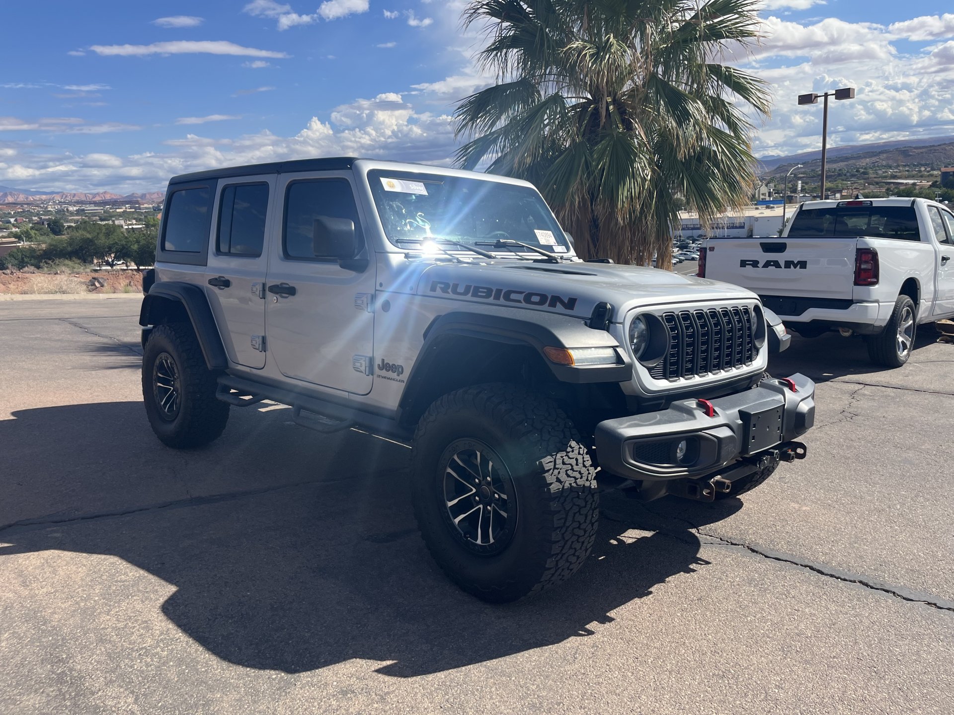 Certified 2024 Jeep Wrangler Unlimited Rubicon w/ XTREMEE 35" Tire Package AWD/4WD image 3