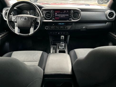 Used 2021 Toyota Tacoma TRD Off-Road w/ Technology Package image 25