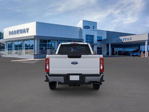 New 2026 Ford F250 XL w/ XL Chrome Package image 5