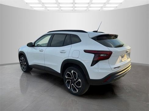 New 2026 Chevrolet Trax RS w/ Sunroof Package image 6