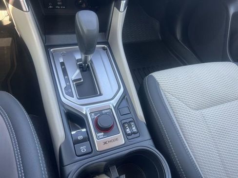 Used 2023 Subaru Forester Premium image 11