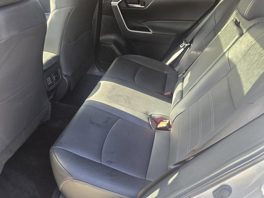 Used 2025 Toyota RAV4 XLE Premium FWD image 11