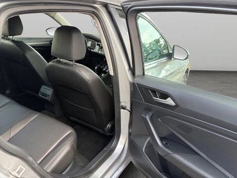Used 2019 Volkswagen Jetta SE FWD image 17
