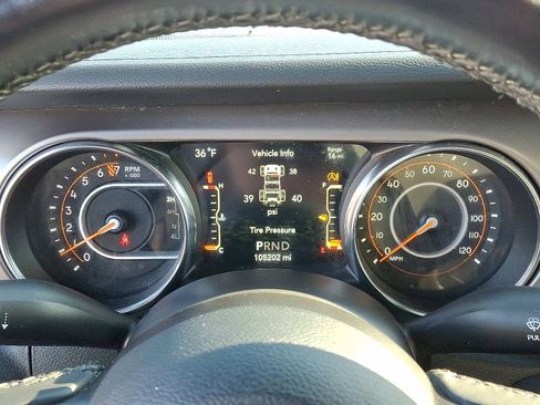 Used 2020 Jeep Wrangler Unlimited Sport image 25