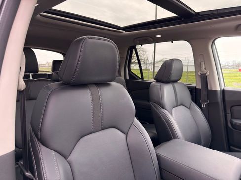 Used 2024 Honda Pilot Touring image 32