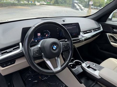 Used 2023 BMW X1 xDrive28i w/ Convenience Package AWD/4WD image 14