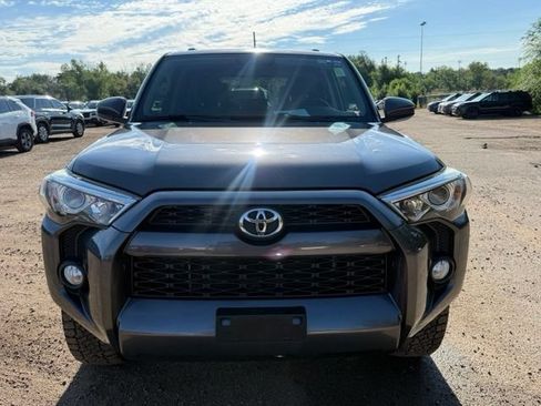 Used 2019 Toyota 4Runner SR5 AWD/4WD image 9