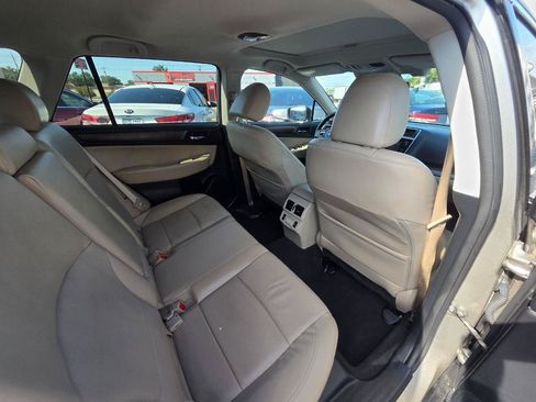 Used 2018 Subaru Outback 2.5i Limited AWD/4WD image 17