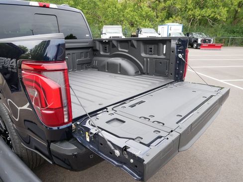 Used 2025 Ford F150 Platinum w/ FX4 Off-Road Package AWD/4WD image 12