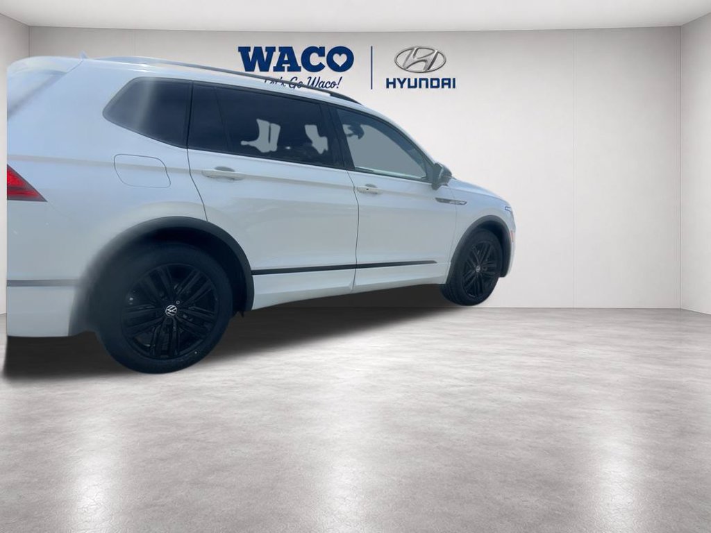 Used 2022 Volkswagen Tiguan SE R-Line FWD image 14