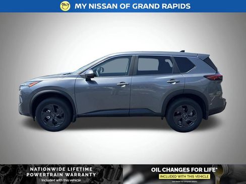 New 2026 Nissan Rogue SV AWD/4WD image 2