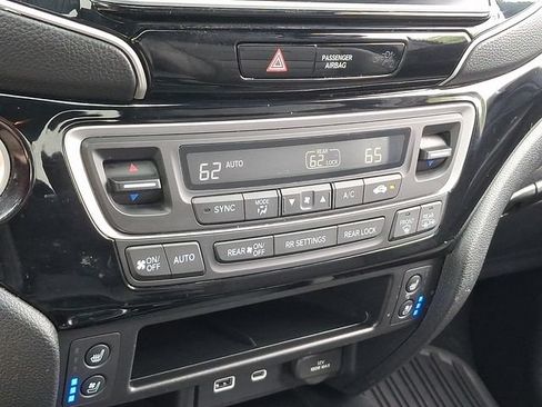 Used 2024 Honda Ridgeline Black Edition image 16