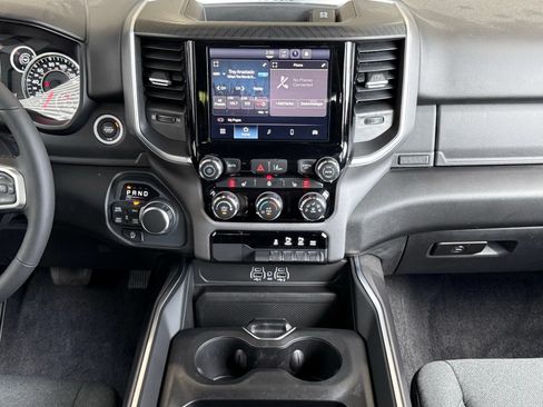 Used 2025 RAM 1500 Big Horn AWD/4WD image 18