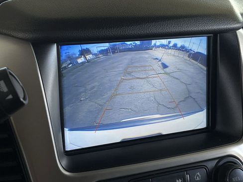 Used 2018 GMC Yukon SLT w/ Open Road Package image 15