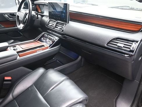 Used 2024 Lincoln Navigator L 4WD image 42